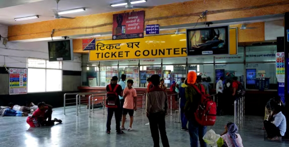 ആധാർ ഇല്ലെങ്കിൽ തൽക്കാൽ ടിക്കറ്റ് ഇല്ല; ജൂലൈ ഒന്നുമുതൽ ട്രെയിൻ യാത്രയിൽ ഇക്കാര്യം ശ്രദ്ധിക്കാം