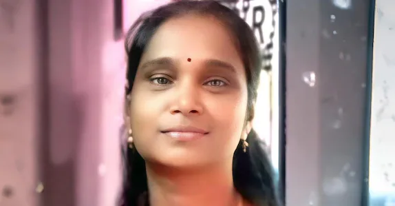 ട്രെയിനിൽ നിന്ന് പുഴയിലേക്ക് ചാടി; ചാലക്കുടിയിൽ അധ്യാപിക ആത്മഹത്യ ചെയ്തു