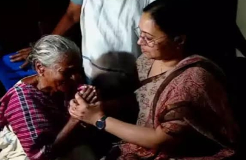 ‘സർക്കാർ ഒപ്പം; മകന് ജോലി നൽകുന്നത് പരിഗണിക്കും’: ബിന്ദുവിന്റെ വീട്ടിലെത്തി ആരോഗ്യമന്ത്രി