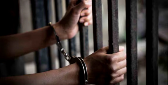 เดฌเตเดฆเตเดง เดธเดจเตเดฏเดพเดธเดฟเดฎเดพเดฐเตเดฎเดพเดฏเดฟ เดฒเตเดเดเดฟเด เดฌเดจเตเดงเด, 80,000 เดจเดเตเดจเดเดฟเดคเตเดฐเดเตเดเดณเตเด เดตเดฟเดกเดฟเดฏเตเดเดณเตเด; เดชเดฃเด เดเตบเดฒเตเตป เดเตเดคเดพเดเตเดเดคเตเดคเดฟเดจเต, เดธเดฎเตเดชเดพเดฆเดฟเดเตเดเดคเต 102 เดเตเดเดฟ