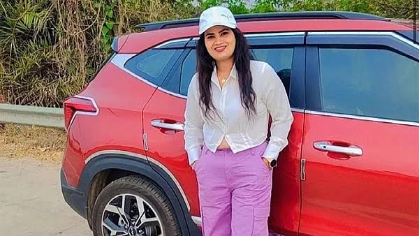 മറ്റൊരു ബന്ധമെന്ന് സംശയം, നടി മഞ്ജുള ശ്രുതിയെ ഭര്‍ത്താവ് കുത്തിപ്പരിക്കേല്‍പ്പിച്ചു