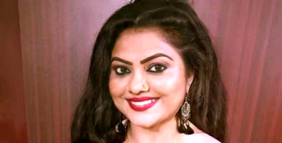 ബന്ധുവായ യുവതിയെ സെക്സ് റാക്കറ്റിന് കൈമാറാൻ ശ്രമിച്ച കേസ്; നടി മിനു മുനീർ കസ്റ്റഡിയിൽ