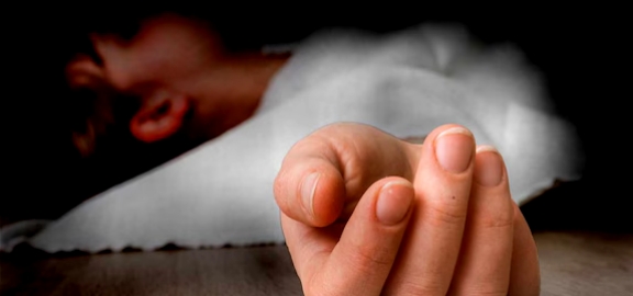 കളിക്കുന്നതിനിടെ ഹൃദയാഘാതം; അമ്മയുടെ മടിയിൽ കിടന്ന് 10 വയസ്സുകാരൻ മരിച്ചു