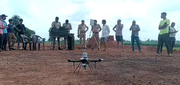 വിവസ്ത്രരായെത്തി സ്ത്രീകളെ ബലാത്സംഗം ചെയ്യും, പരിഭ്രാന്തി പരത്തി ‘നഗ്നസംഘം’; ഡ്രോൺ പരിശോധനയുമായി പൊലീസ്