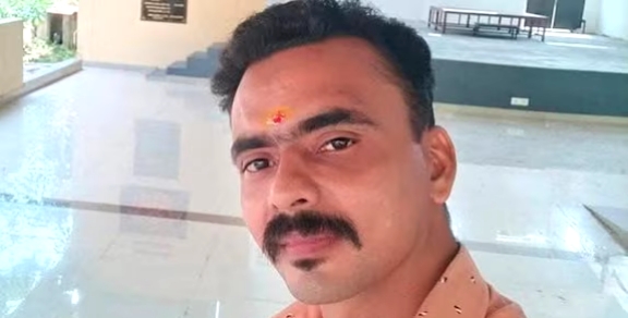 เดฎเดฆเตเดฏเดฒเดนเดฐเดฟเดฏเดฟเตฝ เดคเตผเดเตเดเด: เดฎเดเดจเต เดชเดฟเดคเดพเดตเต เดตเตเดเตเดเดฟเดเตเดเตเดฒเดชเตเดชเตเดเตเดคเตเดคเดฟ, เด
เดจเตเดตเตเดทเดฃเด