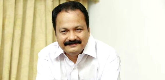 ട്രെയിൻ യാത്രയ്ക്കിടെ ഹൃദയാഘാതം; കേരള കോൺഗ്രസ് നേതാവ് പ്രിൻസ് ലൂക്കോസ് അന്തരിച്ചു