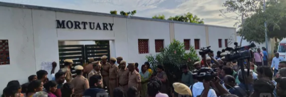 เดฑเดพเดฒเดฟเดเตเดเดฟเดเต เดฎเดฐเดฟเดเตเดเดตเดฐเตเดเต เดเดฃเตเดฃเด 41 เดเดฏเดฟ, เดเดฐเตเตผ เดธเดจเตเดฆเตผเดถเดฟเดเตเดเดพเตป เดตเดฟเดเดฏเตเดเตเดเต เด
เดจเตเดฎเดคเดฟเดฏเดฟเดฒเตเดฒ