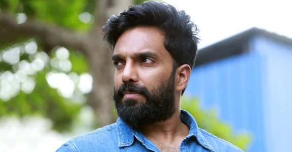 10 ദിവസത്തിനുള്ളിൽ രേഖകൾ ഹാജരാക്കണം, അമിത് ചക്കാലയ്ക്കലിന്റെ കോയമ്പത്തൂർ ഗ്യാങ്ങുമായുള്ള ബന്ധം പരിശോധിച്ച് കസ്റ്റംസ്