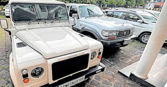 ഭൂട്ടാൻ പട്ടാളം ലേലം ചെയ്തത് 117 വാഹനങ്ങൾ, വിൽപന നടന്നത് ആയിരത്തിലേറെ;വിൽപനയിൽ മോഷണവാഹനങ്ങളും