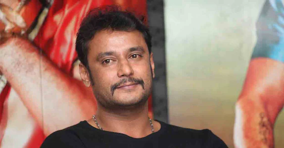 സൂര്യപ്രകാശം കണ്ടിട്ട് ദിവസങ്ങളായി, കൈകളിൽ ഫംഗസ്; കോടതിയോട് വിഷം നൽകാൻ ആവശ്യപ്പെട്ട് നടൻ ദർശൻ