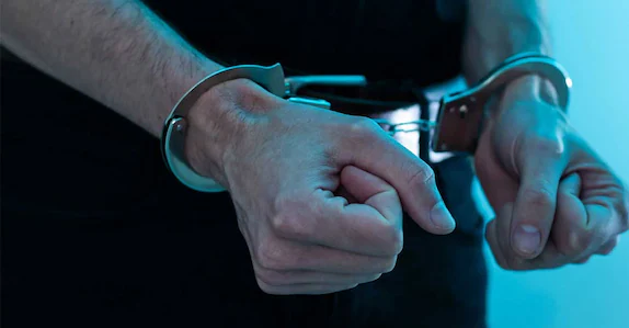 ബാങ്കിൽ തിരിമറി, മലയാളി തട്ടിയത് ഒന്നരക്കോടി; പിടികിട്ടാപ്പുള്ളിയായി പ്രഖ്യാപിച്ച് സിബിഐ