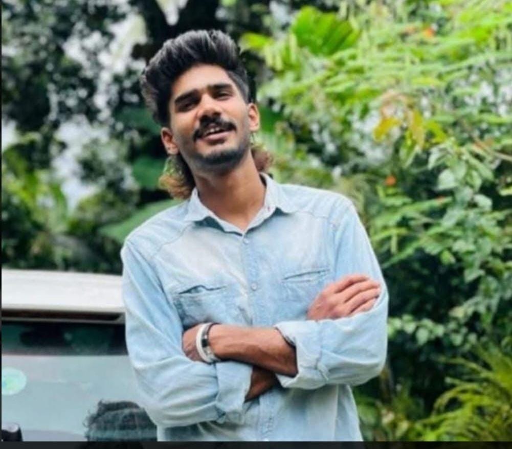 ബൈക്ക് പുഴയിലേക്ക് മറിഞ്ഞ് സുൽത്താൻ ബത്തേരി സ്വദേശി മരിച്ചു