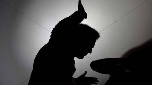 വോട്ടർ പട്ടികയിൽ പേരില്ലാത്തതിനെ ചൊല്ലി തർക്കം:നഗരസഭാ ജീവനക്കാരന് മർദ്ദനമേറ്റു