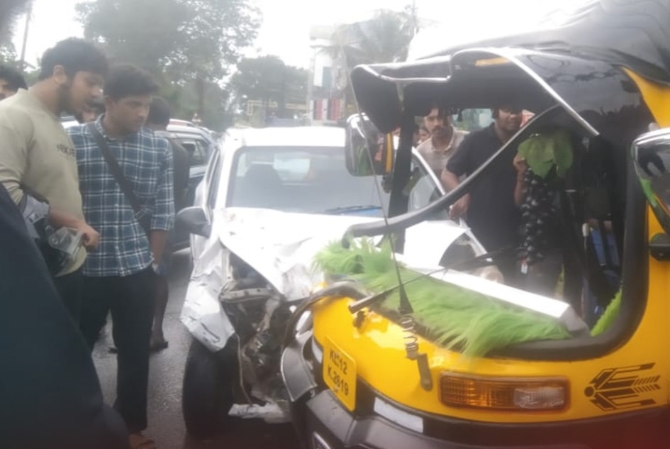 เดเตเดจเดพเดเตเดเดฟเดฏเดฟเตฝ เดเดเตเดเตเดฏเดฟเตฝ เดเดพเดฑเดฟเดเดฟเดเตเดเต เด
เดชเดเดเด:เดฐเดฃเตเดเต เดชเตเตผเดเตเดเต เดชเดฐเดฟเดเตเดเต