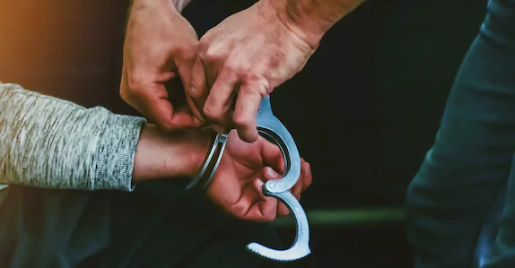 ആറു മാസം പ്രായമുള്ള കുഞ്ഞിനെ തട്ടിക്കൊണ്ടുപോകാൻ ശ്രമം; ഉദ്യോഗസ്ഥന്റെ ഇടപെടൽ നിർണായകമായി, തടഞ്ഞ് ആർപിഎഫ്