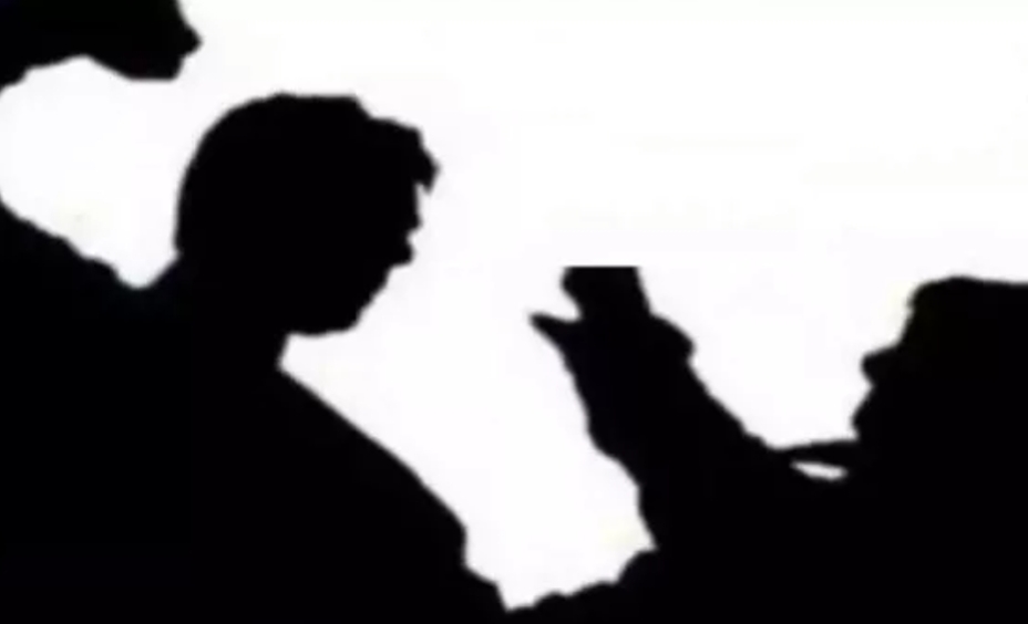 เดฌเดธเต เดกเตเดฐเตเดตเตผเดเตเดเต เดฎเตผเดฆเตเดฆเดจเด, เดธเดฎเดพเดจ เดธเดเดญเดตเด เดฎเตเตปเดชเตเด, เดจเดเดชเดเดฟ เดเดเตเดเตเดเดพเดคเต เด
เดงเดฟเดเตเดคเตผ