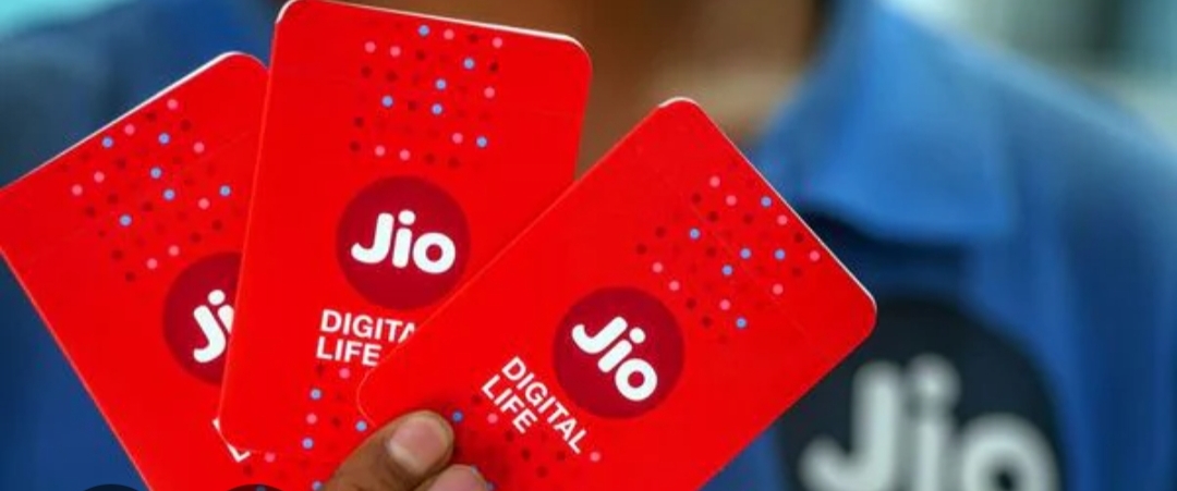 മൊബൈൽ റീചാർജ് ഇനി പൊള്ളും; നിരക്ക് വർധനക്കൊരുങ്ങി കമ്പനികൾ