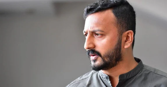 രാഹുൽ മാങ്കൂട്ടത്തിൽ മുങ്ങിയത് ചുവന്ന കാറിൽ; ഉടമ സിനിമാ താരം? പൊലീസിന്റെ വ്യാപക തിരച്ചിൽ