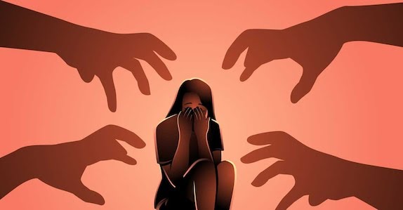 പതിമൂന്നുകാരിക്ക് പീഡനം; കരിമ്പിൻതോട്ടത്തിലേക്ക് വലിച്ചിഴച്ചു, രണ്ടുപേർ അറസ്റ്റിൽ