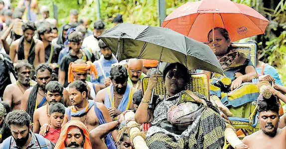 നിയന്ത്രണം കടുപ്പിച്ചു; ശബരിമലയിൽ തിരക്ക് കുറഞ്ഞു, വരി നിൽക്കാതെ ദർശനം നടത്തി ഭക്തർ