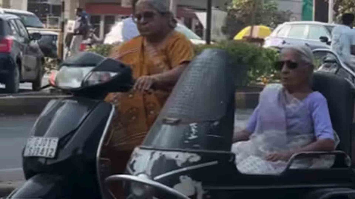 മുഖത്ത് കാറ്റടിച്ചാല്‍ എനിക്കിപ്പോഴും പതിനാറ്; സഹോദരിക്കൊപ്പം സ്‌കൂട്ടറില്‍ ചുറ്റുന്ന റൈഡര്‍ 87-കാരി