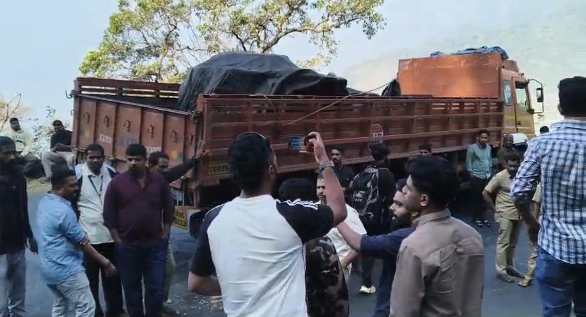 ബ്രേക്ക് നഷ്ടപ്പെട്ട ലോറി അപകടാവസ്ഥയിൽ