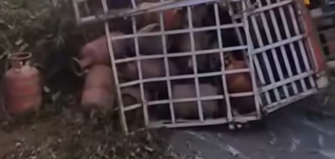 เดเตเดฏเดพเดธเต เดธเดฟเดฒเดฟเดฃเตเดเดฑเตเดเตพ เดเดฏเดฑเตเดฑเดฟเดตเดจเตเดจ เดฒเตเดฑเดฟ เดฎเดฑเดฟเดเตเดเต