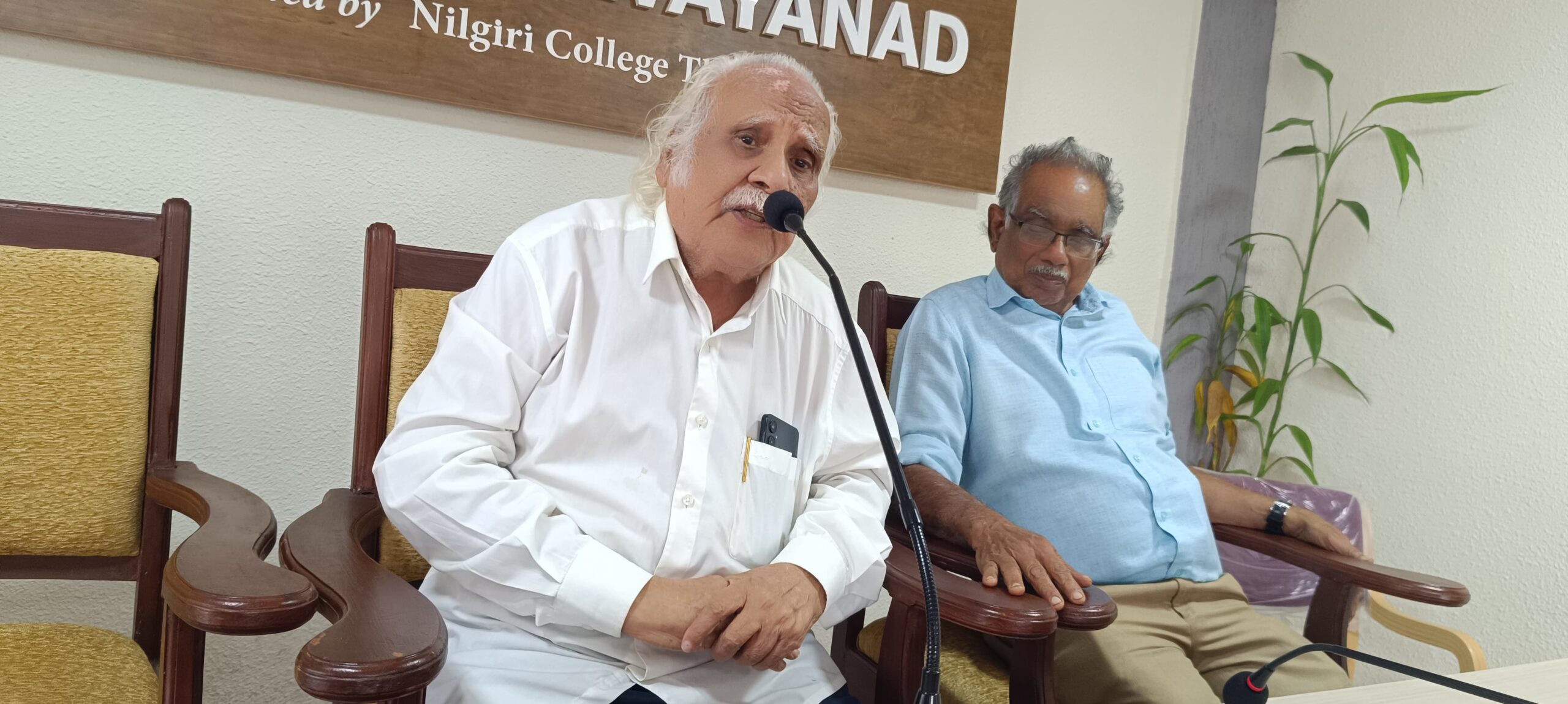 വയനാട് ആസ്ഥാനമായി സർവ്വകലാശാല ആരംഭിക്കണം: ആവശ്യവുമായി പ്രൊ.കെ.കെ.എൻ. കുറുപ്പ് മുഖ്യമന്ത്രിക്ക് കത്തയച്ചു