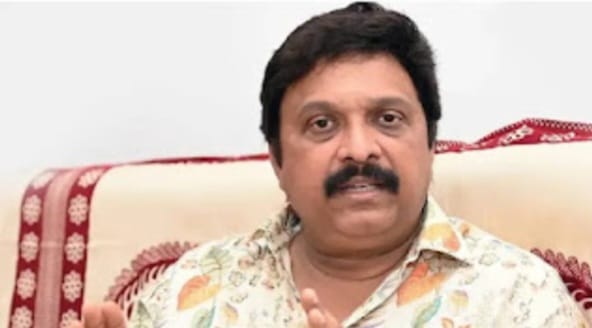 മദ്യപിച്ച് വാഹനമോടിച്ചതിന് നടപടി നേരിട്ട കെഎസ്ആർടിസി ഡ്രൈവർമാരെ തിരിച്ചെടുക്കുമെന്ന് കെ.ബി ഗണേഷ് കുമാർ