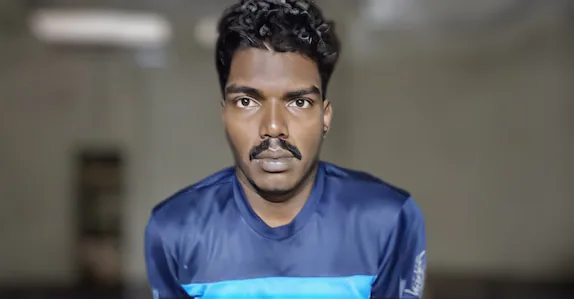 അച്ഛനെതിരെ പരാതി പറയാനെത്തി; കമ്മിഷണർ ഓഫിസിനു മുന്നിൽ നിന്ന് പൊലീസുകാരന്റെ ബൈക്ക് മോഷ്ടിച്ചു, യുവാവ് അറസ്റ്റിൽ