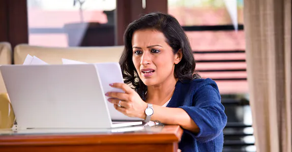 രേഖകളില്ലാതെ ലോൺ, വരാത്ത പാഴ്സലിന് ഫൈൻ; വാട്സാപ്പിലെ ‘ക്ഷണക്കത്ത്’ തുറക്കും മുൻപ് സൂക്ഷിക്കുക!