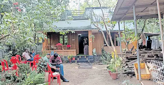 വിഡിയോ കോളിനിടെ അയ്യോ.. അമ്മേ എന്നു പറഞ്ഞു ഫോൺ കട്ടാക്കി; ബിനുവിന്റെ വേർപാട് വിശ്വസിക്കാനാകാതെ വീട്ടുകാർ