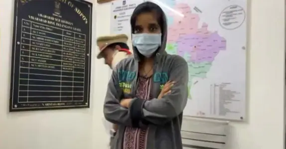 പ്രണയബന്ധത്തിനു തടസ്സം നിന്നു, മാതാപിതാക്കളെ ഉയർന്ന അളവിൽ മരുന്നു കുത്തിവച്ച് കൊലപ്പെടുത്തി, മകൾ പിടിയിൽ