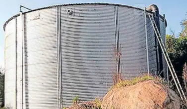 സൗജന്യമായി വെള്ളം നൽകുമെന്ന് മന്ത്രി റോഷി അഗസ്റ്റിൻ; വന്നത് 29,200 രൂപ ബിൽ!