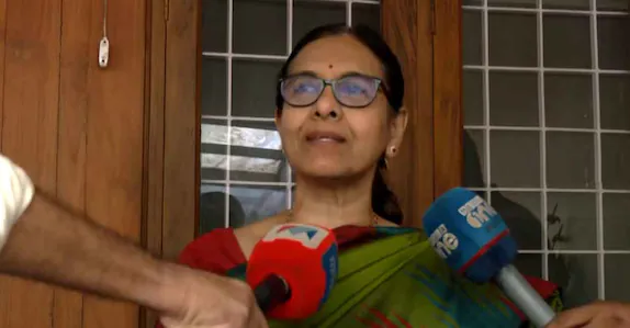 അത് കത്രികയല്ല, വയറിൽ കുടുങ്ങിയാലും പ്രശ്നമില്ലെന്ന് ഡോക്ടർ; തൊഴിലിനോടുള്ള അനാദരവെന്ന് ആരോഗ്യമന്ത്രി