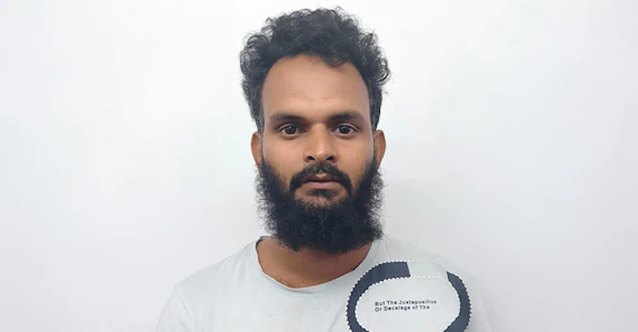 കമിതാക്കളുടെ നഗ്നദൃശ്യം പകർത്തി; പിടികൂടാനെത്തിയ പൊലീസുകാരിയുടെ വിരൽ ഒടിച്ചു, അറസ്റ്റ്