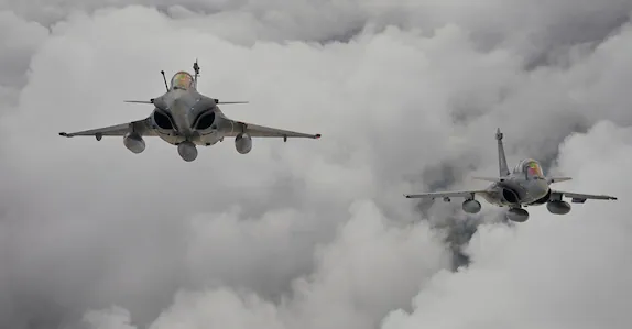 เดเดฐเดฟเดคเตเดฐเดคเตเดคเดฟเดฒเต เดเดฑเตเดฑเดตเตเด เดตเดฒเดฟเดฏ เดเดฏเตเดงเดเตเดเดฐเดพเดฑเดฟเตฝ เดเดชเตเดชเดฟเดเดพเตป เดเดจเตเดคเตเดฏ; 3.25 เดฒเดเตเดทเด เดเตเดเดฟ เดฐเตเดชเดฏเตเดเตเดเต 114 เดฑเดซเดพเตฝ เดฏเตเดฆเตเดงเดตเดฟเดฎเดพเดจเดเตเดเตพ เดเตเดเดฟ