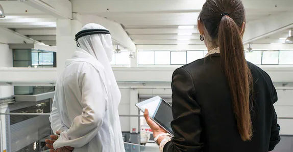 സർക്കാർ ജീവനക്കാർക്ക് ഇനി ഇഷ്ടമുള്ള സമയത്ത് ജോലി തുടങ്ങാം: ജോലി സമയം നാലര മണിക്കൂറായി കുറച്ചു