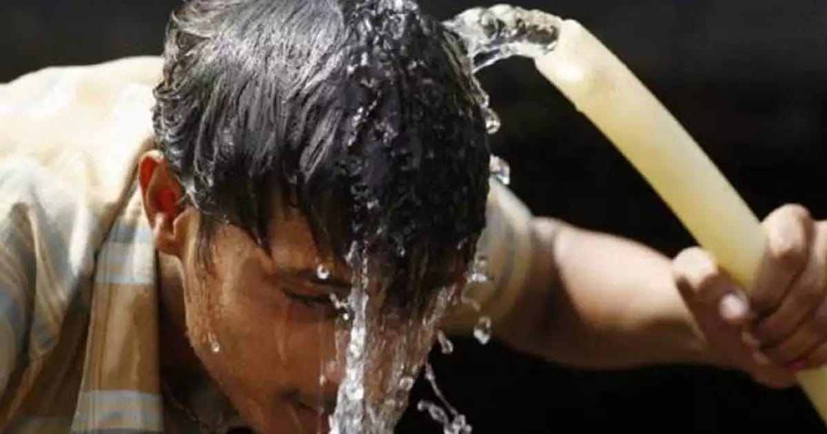 പൊള്ളുന്ന ചൂട്! മദ്യം, കാപ്പി, ചായ തുടങ്ങിയവ പകൽ സമയത്ത് കുടിക്കരുത്; ജാഗ്രത നിർദേശങ്ങൾ പുറത്തിറക്കി സംസ്ഥാന ദുരന്ത നിവാരണ അതോറിറ്റി