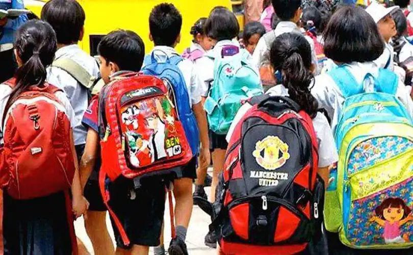 സ്വാതന്ത്ര്യദിനം, റിപ്പബ്ലിക് ദിനം, ഗാന്ധിജയന്തി തുടങ്ങിയയ്ക്ക് സ്കൂളില് അവധി വേണ്ട; പഠനവും പ്രവര്ത്തനങ്ങളും സംഘടിപ്പിക്കണമെന്ന് ബാലാവകാശ കമ്മീഷൻ