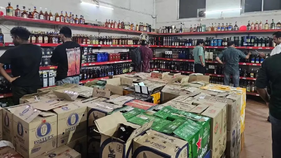 ബെവ്‌കോ പ്രീമിയം കൗണ്ടറുകളിൽ ഡിജിറ്റൽ പേയ്‌മെന്റ്; ഉത്തരവ് പിൻവലിച്ചു, പണമിടപാട് നടത്താം