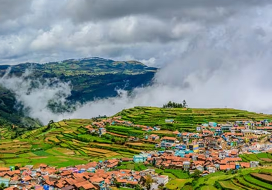 വേനലവധിക്ക് തണുക്കാൻ ഊട്ടിപ്പട്ടണത്തിലേക്ക് പോയാലോ; പ്രത്യേക ട്രെയിൻ സർവീസുകൾ