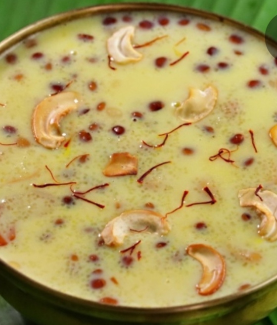 സദ്യയ്ക്ക് പായസം ലഭിച്ചില്ല: വിളമ്പുകാരനെ കല്ലുകൊണ്ട് ഇടിച്ചു, പിന്നാലെ വീട്ടിൽ കയറി അതിക്രമം; അറസ്റ്റ്