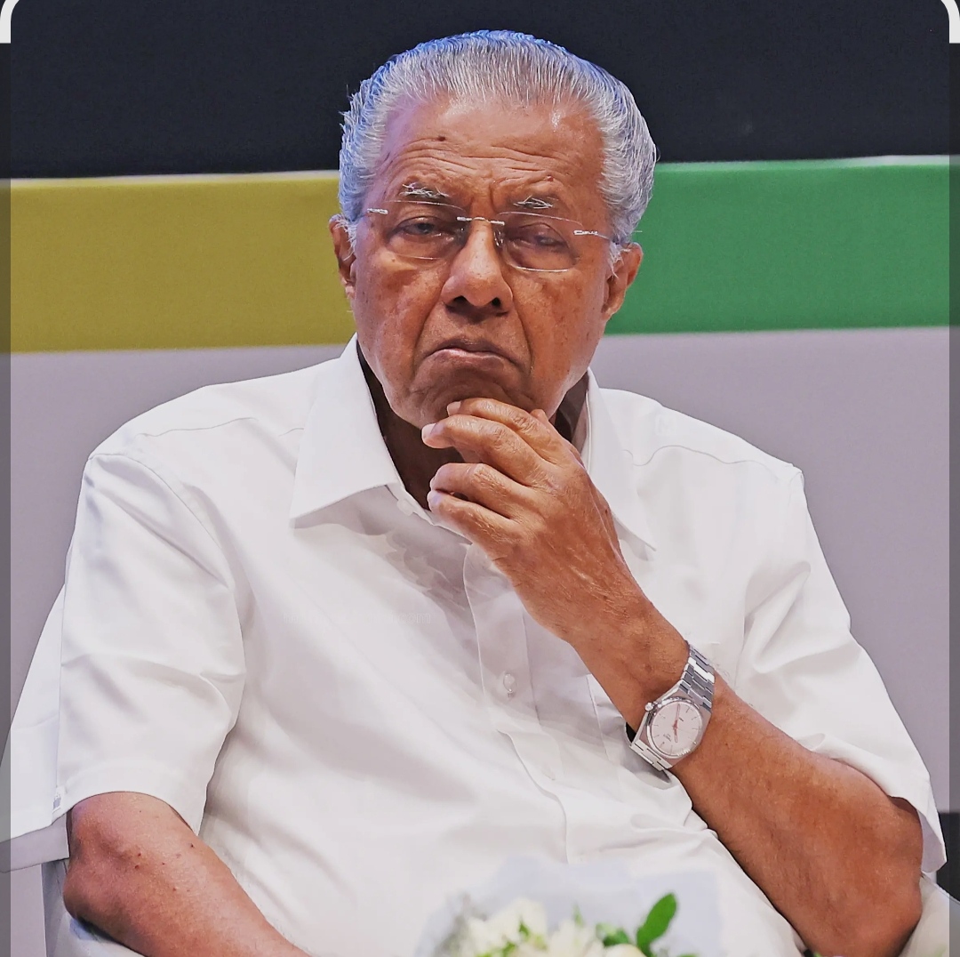 ‘ലഹരി’യിൽ പ്രവര്‍ത്തകന്റെ ഒരു ചോദ്യം; ‘വീട്ടിൽ പോയി ചോദിച്ചാൽ മതിയെന്ന്’ മുഖ്യമന്ത്രി