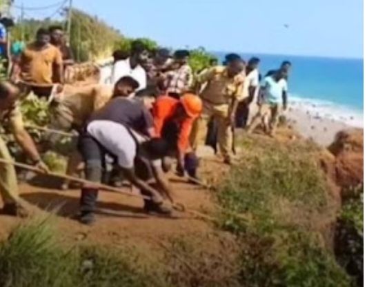 സെൽഫി എടുക്കുന്നതിനിടെ വർക്കല ക്ലിഫിൽ നിന്ന് വീണ യുവാവ് മരിച്ചു