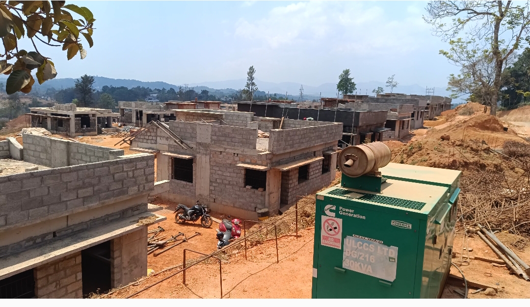 ഉരുൾ ദുരന്തബാധിതരുടെ പുനരരധിവാസം അനിശ്ചിതത്വത്തിൽ : വീടുകളിൽ താമസിക്കാനാകാത്തെ ദുരന്തബാധിതർ