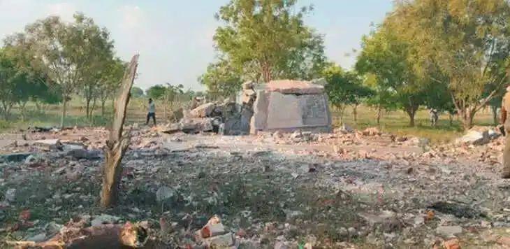 തമിഴ്‌നാട്ടില്‍ പടക്കനിര്‍മ്മാണ ശാലയില്‍ വൻ സ്‌ഫോടനം; 20 മരണം; നിരവധി പേര്‍ക്ക് പരിക്ക്; വിരുദുനഗറില്‍ ദുരന്തം; രക്ഷാപ്രവര്‍ത്തനം തുടരുന്നു