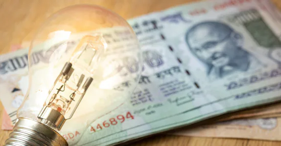 വൈദ്യുതി ഉപയോഗം സര്‍വകാല റെക്കോർഡിൽ; കൂടുതല്‍ വൈദ്യുതി വാങ്ങേണ്ടി വരും, സർചാർജും കൂടും