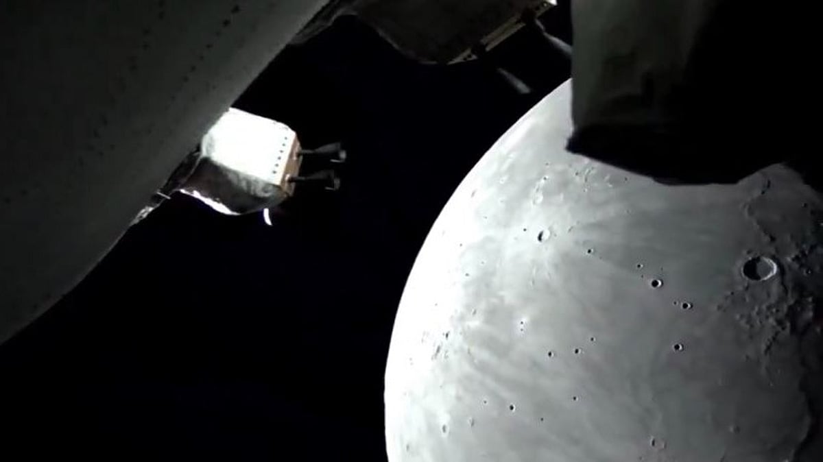 ആര്‍ട്ടെമിസ് II: ഓറിയോണ്‍ പേടകം ചന്ദ്രന് സമീപത്ത്, ദൃശ്യങ്ങള്‍ പങ്കുവെച്ച് മസ്‌ക്
