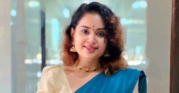 ‘പെൺകുട്ടികളെ പച്ചയ്ക്ക് മോശം പറയും; ഇവരെ നമുക്ക് പിണക്കാൻ പറ്റില്ല’: ദുരനുഭവം തുറന്നുപറഞ്ഞ് സൗമ്യ